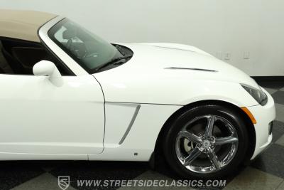 2009 Saturn Sky  Red Line
