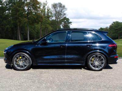 2017 Porsche 4.2 TD V8 S TiptronicS 4WD Euro 6 (s/s) 5dr