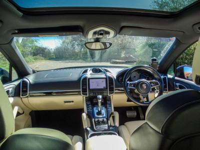 2017 Porsche 4.2 TD V8 S TiptronicS 4WD Euro 6 (s/s) 5dr