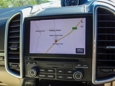 2017 Porsche 4.2 TD V8 S TiptronicS 4WD Euro 6 (s/s) 5dr