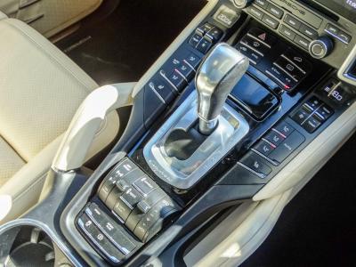 2017 Porsche 4.2 TD V8 S TiptronicS 4WD Euro 6 (s/s) 5dr