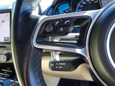 2017 Porsche 4.2 TD V8 S TiptronicS 4WD Euro 6 (s/s) 5dr