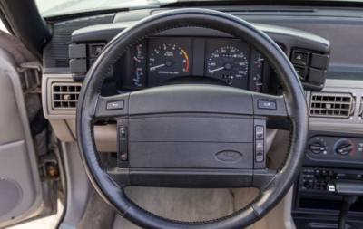 1990 Ford Mustang