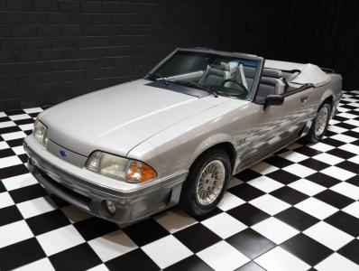 1990 Ford Mustang
