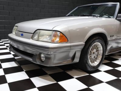 1990 Ford Mustang