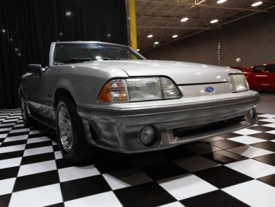 1990 Ford Mustang