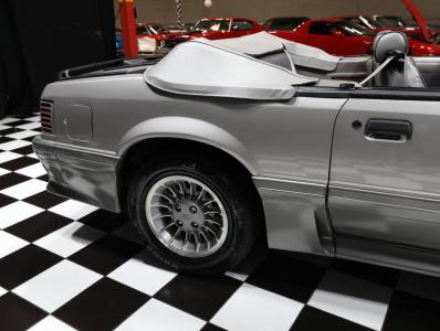 1990 Ford Mustang