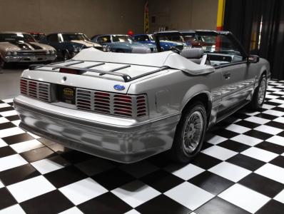 1990 Ford Mustang
