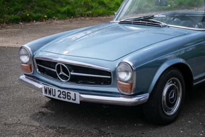 1970 Mercedes - Benz 280SL