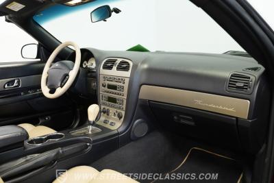 2004 Ford Thunderbird