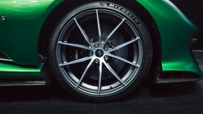 2023 Ferrari 812 Competizione