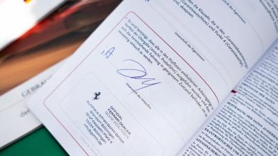 2023 Ferrari 812 Competizione