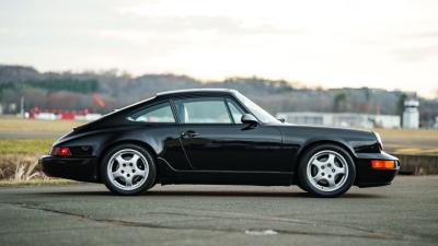 1990 Porsche 911 Carrera 2 Coupe