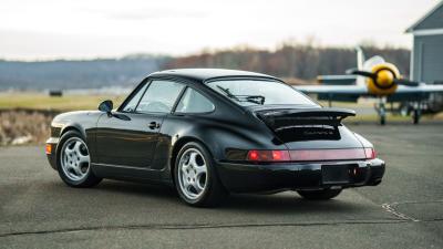 1990 Porsche 911 Carrera 2 Coupe