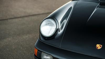 1990 Porsche 911 Carrera 2 Coupe