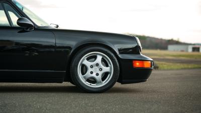 1990 Porsche 911 Carrera 2 Coupe