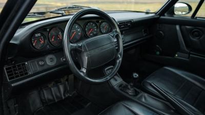 1990 Porsche 911 Carrera 2 Coupe
