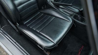 1990 Porsche 911 Carrera 2 Coupe