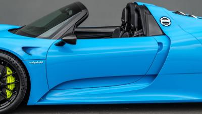 2015 Porsche 918 Spyder Weissach Package