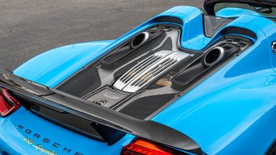 2015 Porsche 918 Spyder Weissach Package