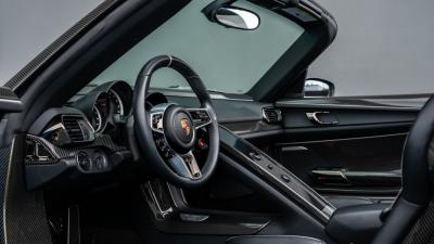 2015 Porsche 918 Spyder Weissach Package