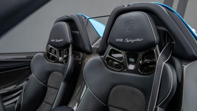 2015 Porsche 918 Spyder Weissach Package