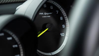 2015 Porsche 918 Spyder Weissach Package