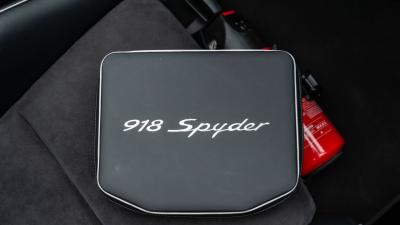 2015 Porsche 918 Spyder Weissach Package