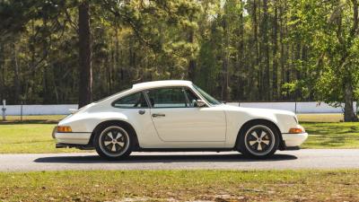 1990 Porsche 911 Coupe Reimagined by Singer &ldquo;Lindsey Commission&rdquo;