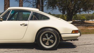 1990 Porsche 911 Coupe Reimagined by Singer &ldquo;Lindsey Commission&rdquo;