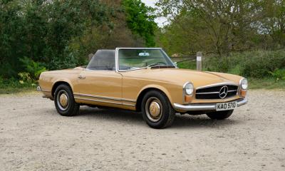 1966 Mercedes - Benz 230 SL Pagoda