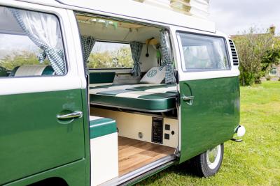 1972 Volkswagen T2 Camper
