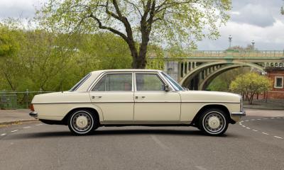 1976 Mercedes - Benz 230