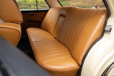 1976 Mercedes - Benz 230