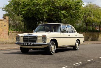 1976 Mercedes - Benz 230