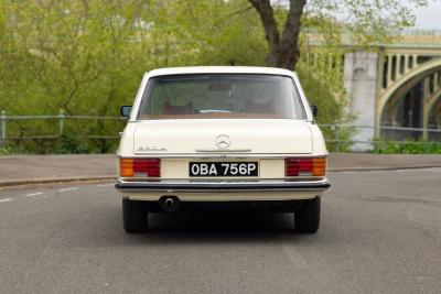 1976 Mercedes - Benz 230