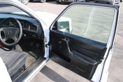 1993 Mercedes - Benz 190E 1.8 MANUAL