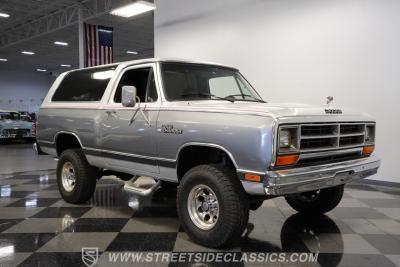 1987 Dodge Ramcharger LE 150 4x4