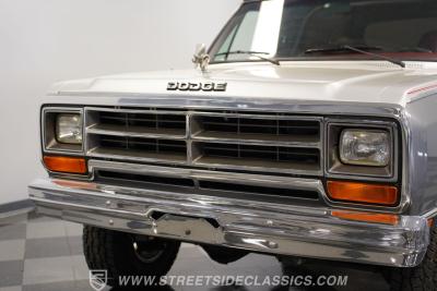 1987 Dodge Ramcharger LE 150 4x4