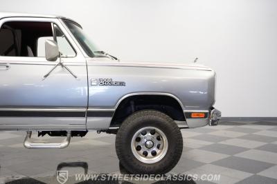 1987 Dodge Ramcharger LE 150 4x4