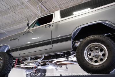 1987 Dodge Ramcharger LE 150 4x4