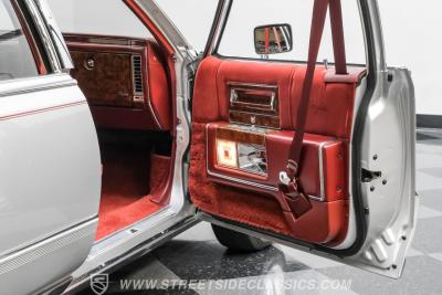1991 Cadillac Brougham