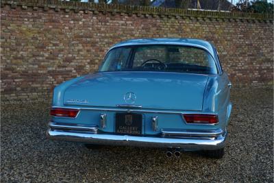 1967 Mercedes - Benz 250 SE Coupe &ldquo;Automatic transmission with the floor shift&rdquo;