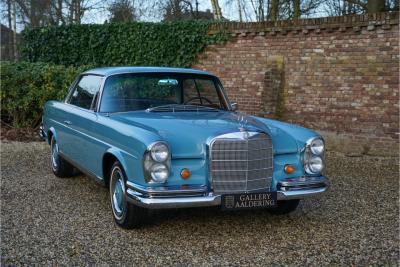 1967 Mercedes - Benz 250 SE Coupe &ldquo;Automatic transmission with the floor shift&rdquo;