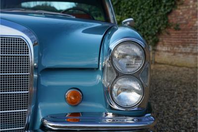 1967 Mercedes - Benz 250 SE Coupe &ldquo;Automatic transmission with the floor shift&rdquo;