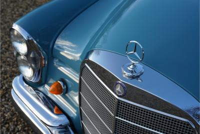1967 Mercedes - Benz 250 SE Coupe &ldquo;Automatic transmission with the floor shift&rdquo;