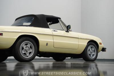 1982 Alfa Romeo Spider Veloce