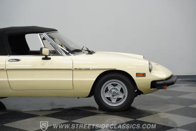 1982 Alfa Romeo Spider Veloce