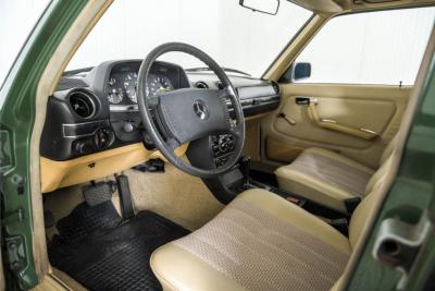 1978 Mercedes - Benz 200-serie