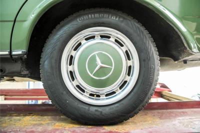 1978 Mercedes - Benz 200-serie